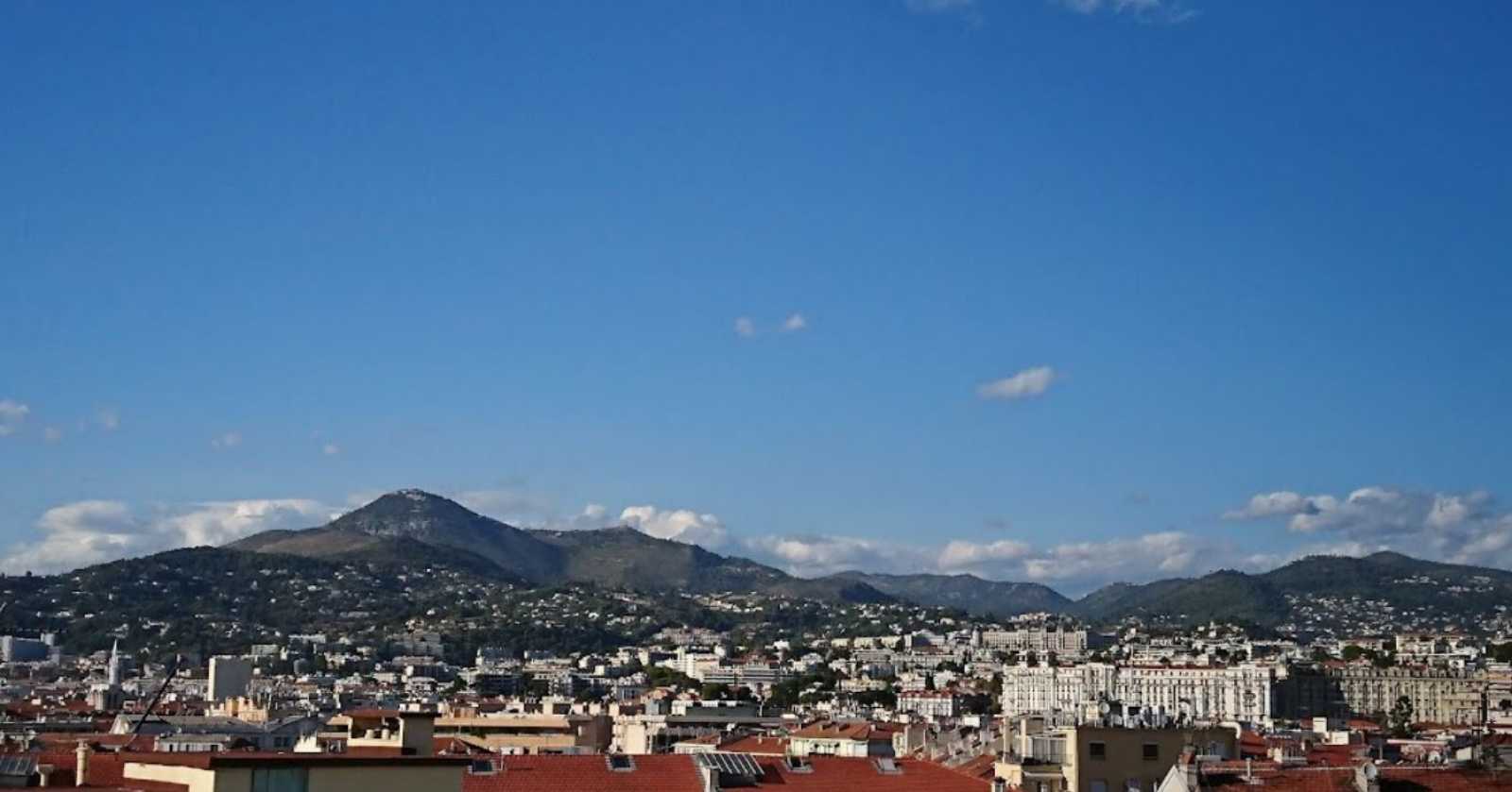 Rooftop La terrasse du Plaza in Nizza - 1