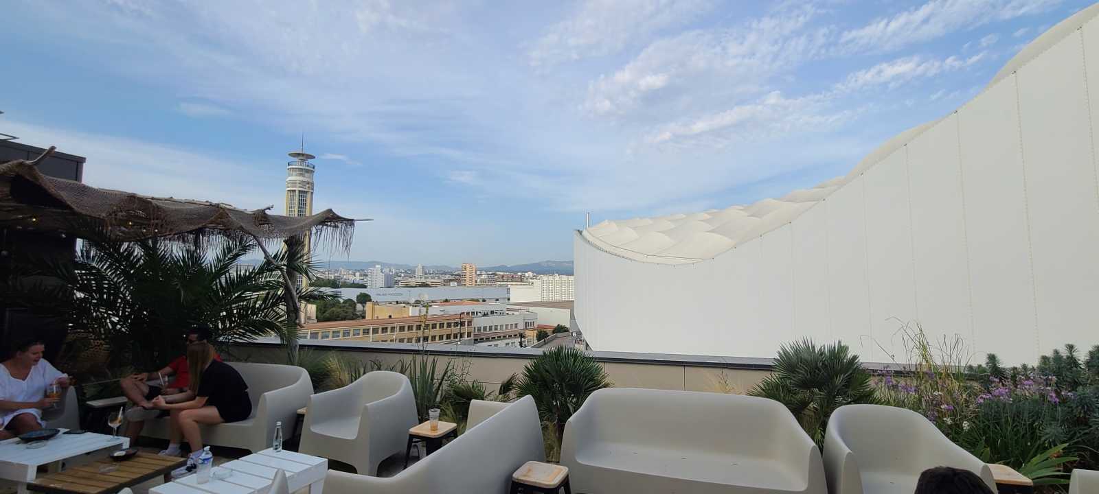 Rooftop Massilia Beach in Marsiglia