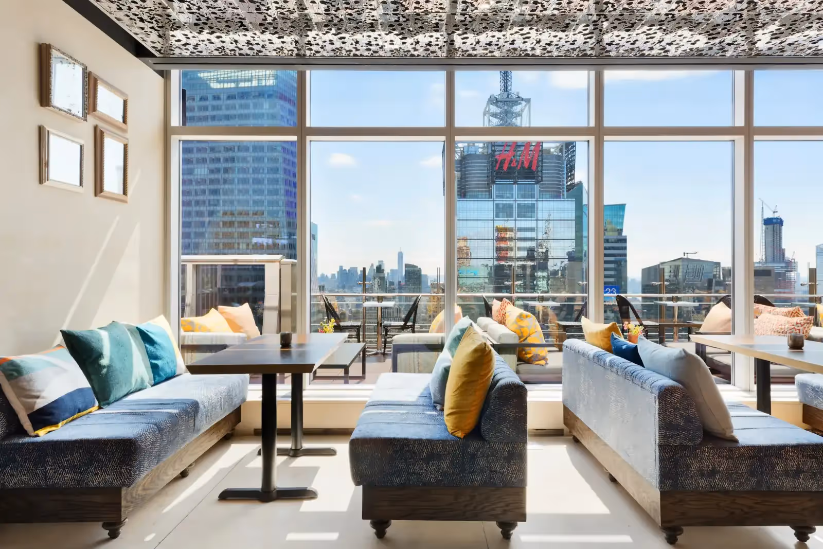 Rooftop Bar 54 in New York - 1