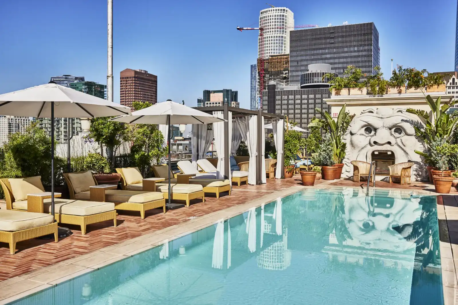 Rooftop Bar Clara a Los Angeles - 1