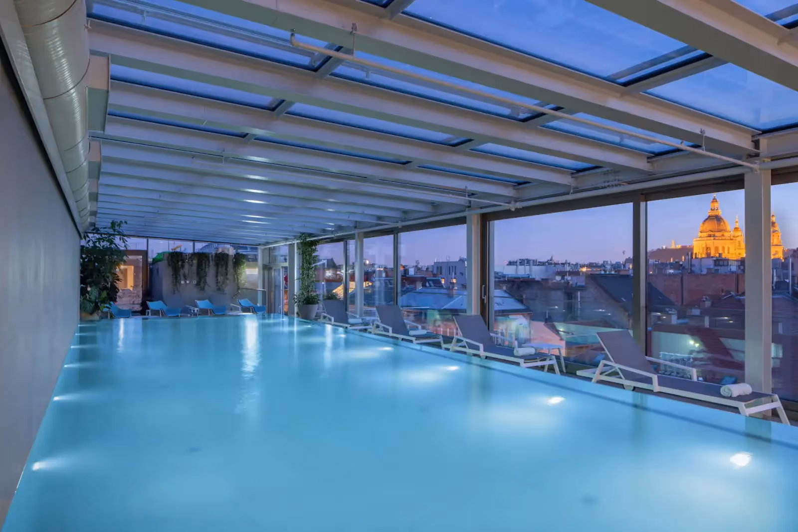 Rooftop Cortile Sky Bar & Pool a Budapest - 3
