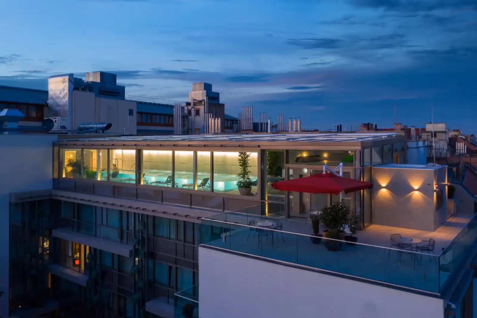 Rooftop Cortile Sky Bar & Pool a Budapest - 4