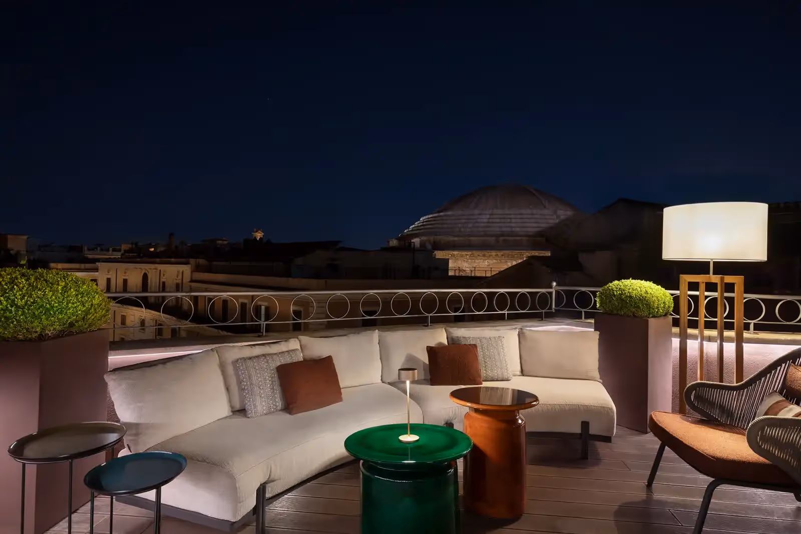 Rooftop Divinity Terrace in Roma - 1