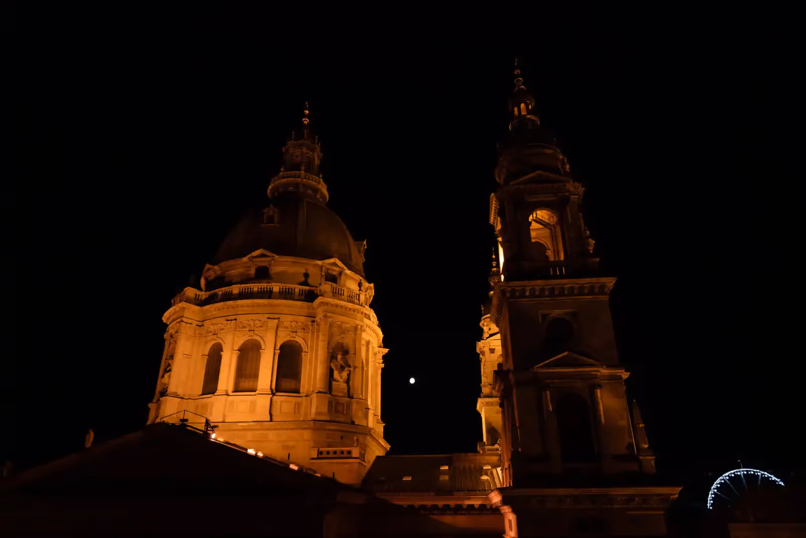Rooftop ISSEI Skybar a Budapest - 4