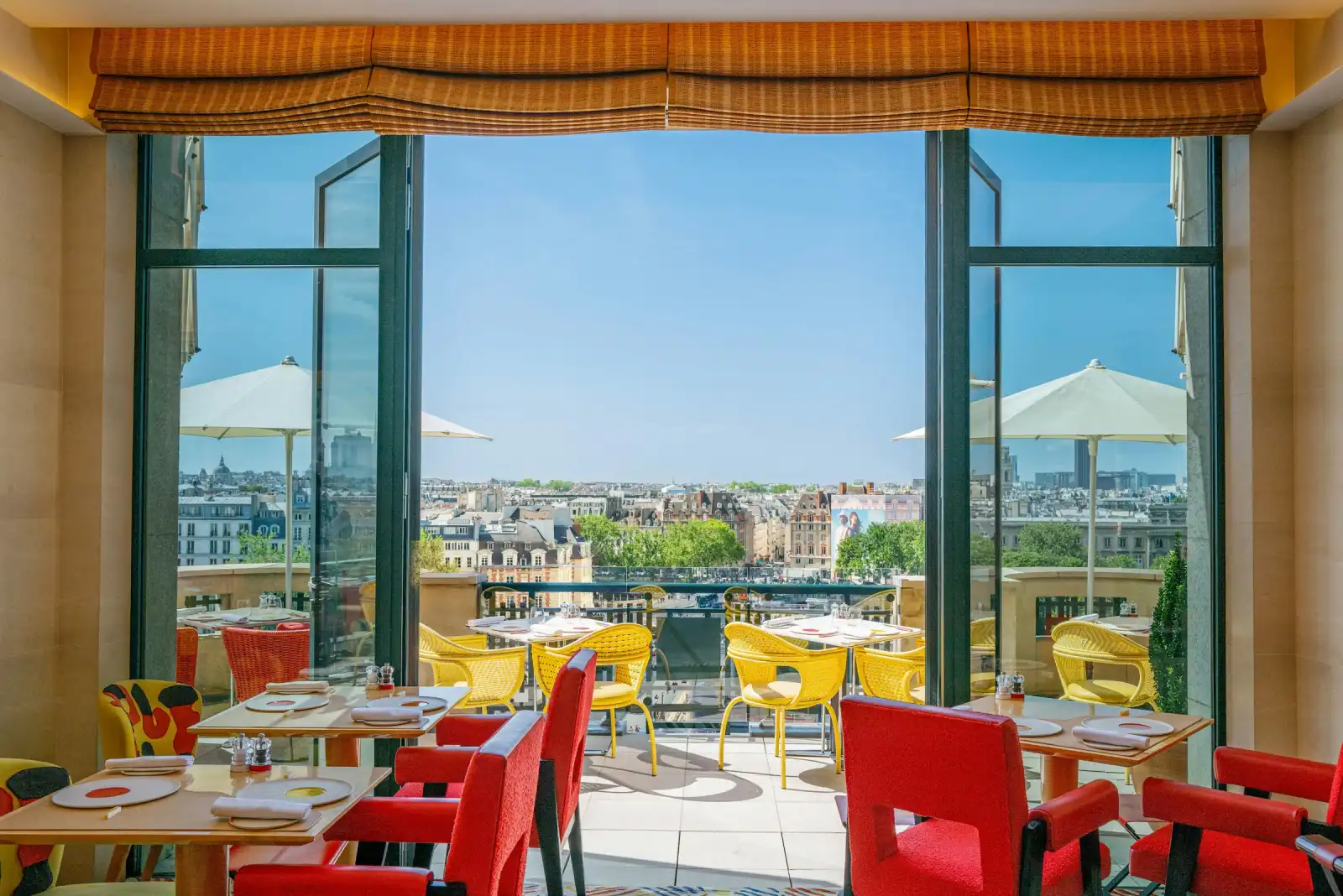 Rooftop Le Tout-Paris in Parigi - 3