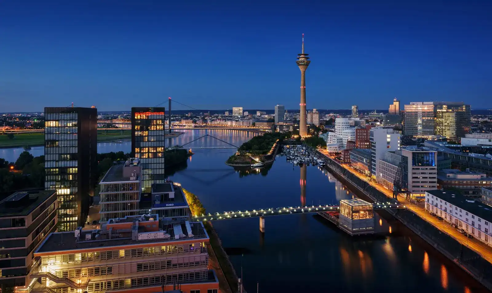Rooftop MIA Restobar a Düsseldorf - 3