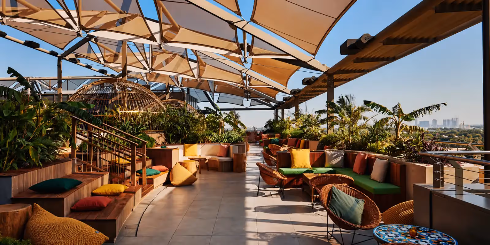 Rooftop Monkey Bar a Dubai - 2