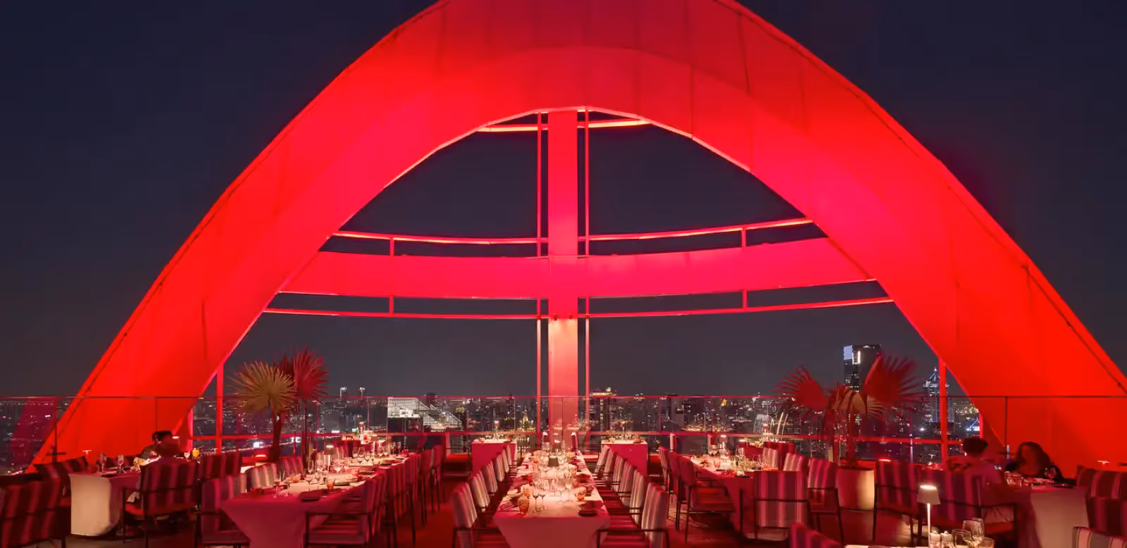 Rooftop Red Sky a Bangkok - 1