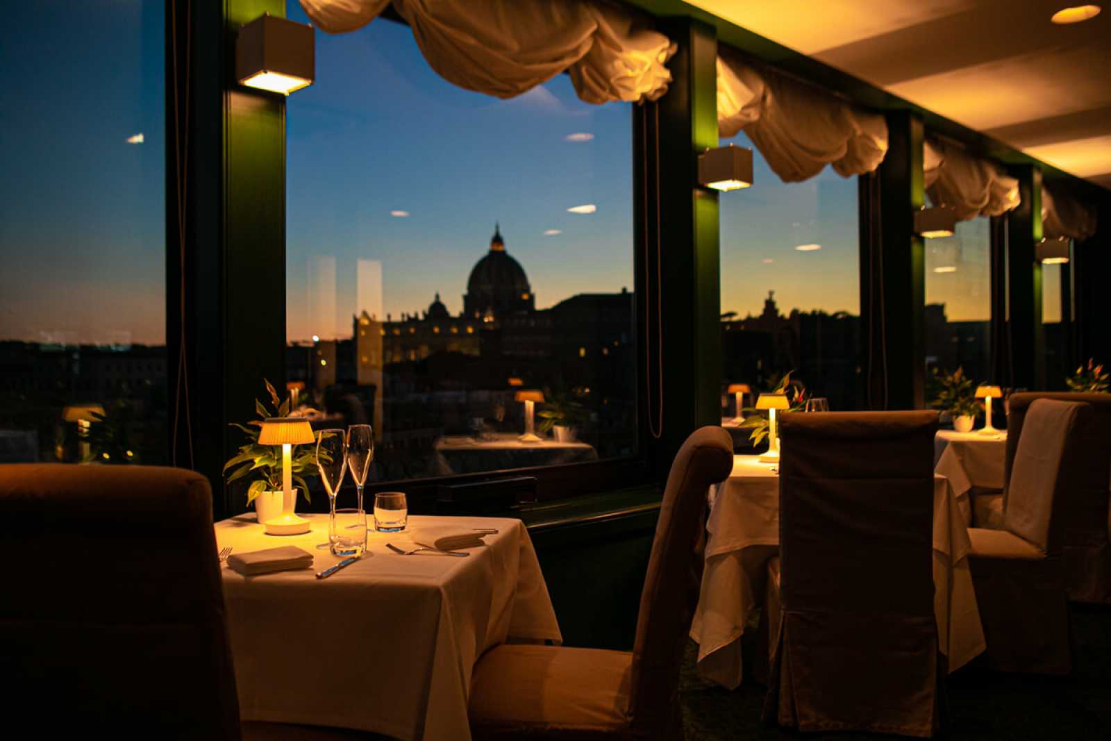 Rooftop Terrazza Les Etoiles in Roma - 2