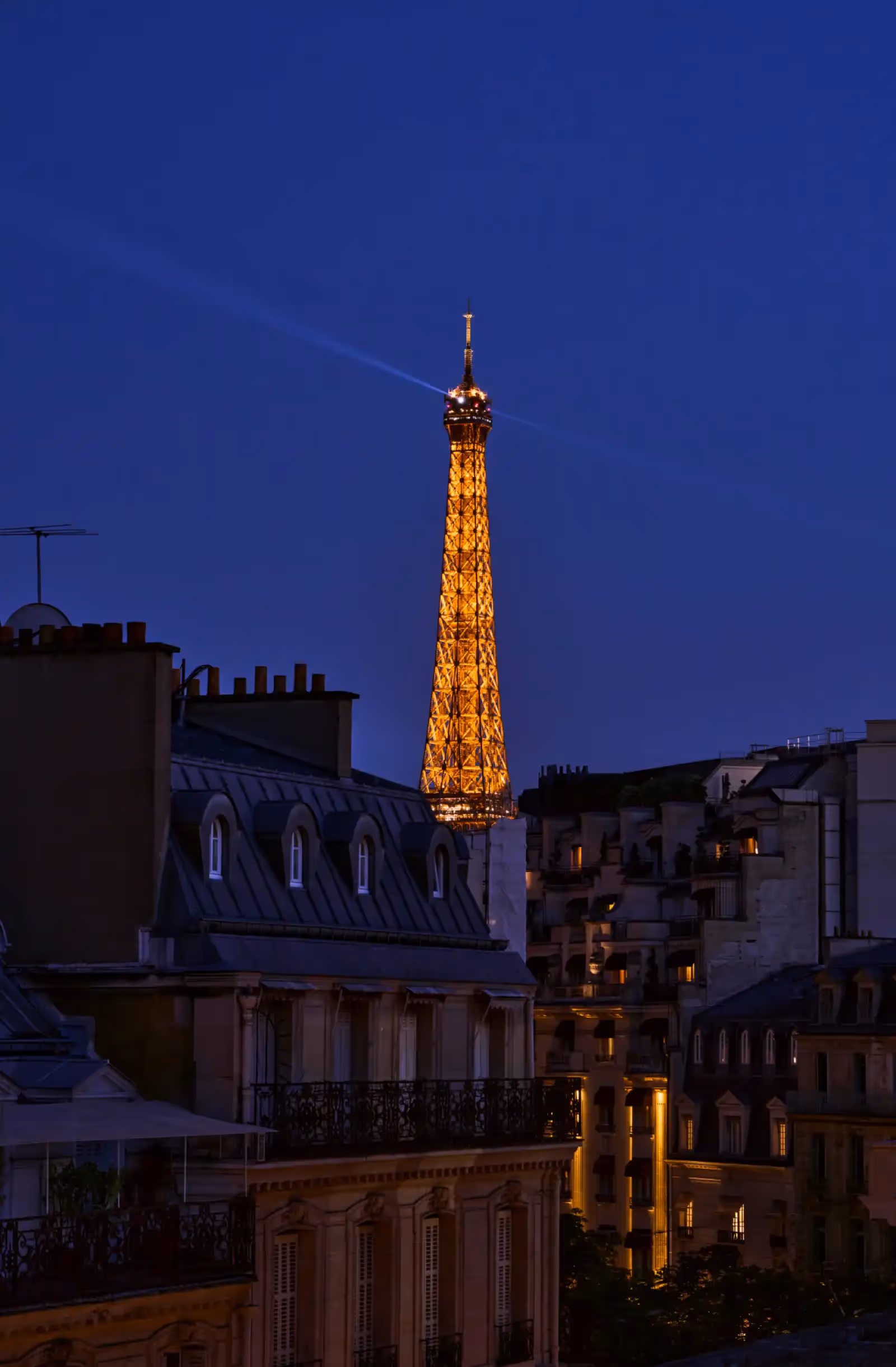 Rooftop du Fouquet's a Parigi - 1