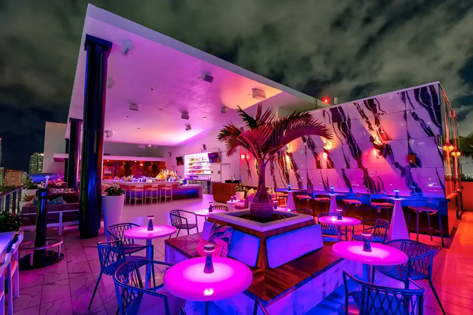 Rooftop Rosa Sky a Miami - 3