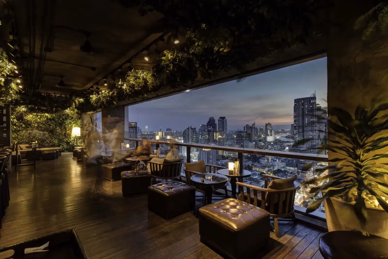 Rooftop Scarlett a Bangkok - 1