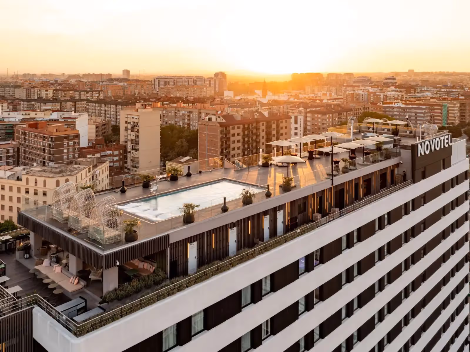 Rooftop Sky Bar a Valencia - 1