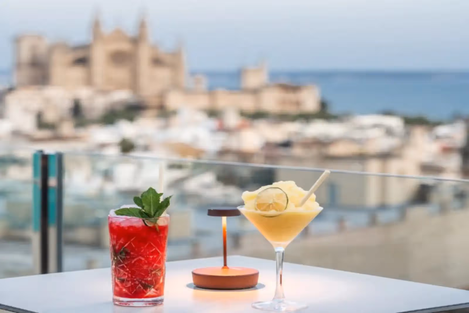 Rooftop Sky Bar Saratoga a Palma di Maiorca - 2