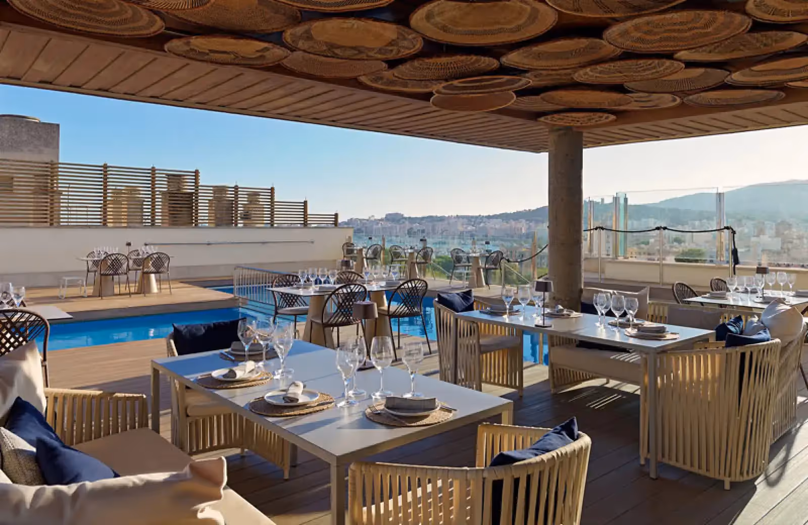 Rooftop Sky Bar Saratoga a Palma di Maiorca - 4