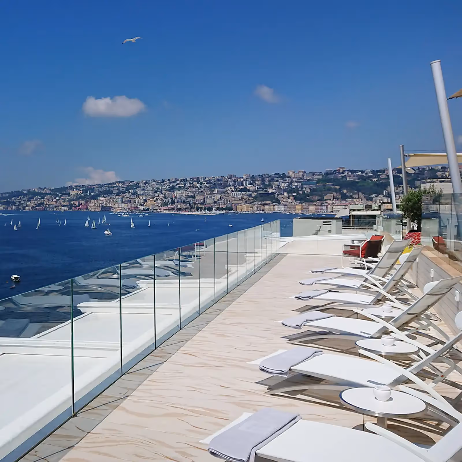 Rooftop Sky Lounge a Napoli - 3