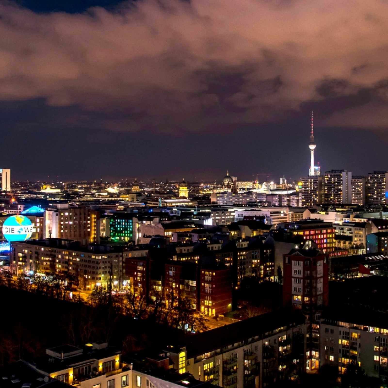 Rooftop Solar Sky-Bar Restaurant Lounge in Berlino - 5