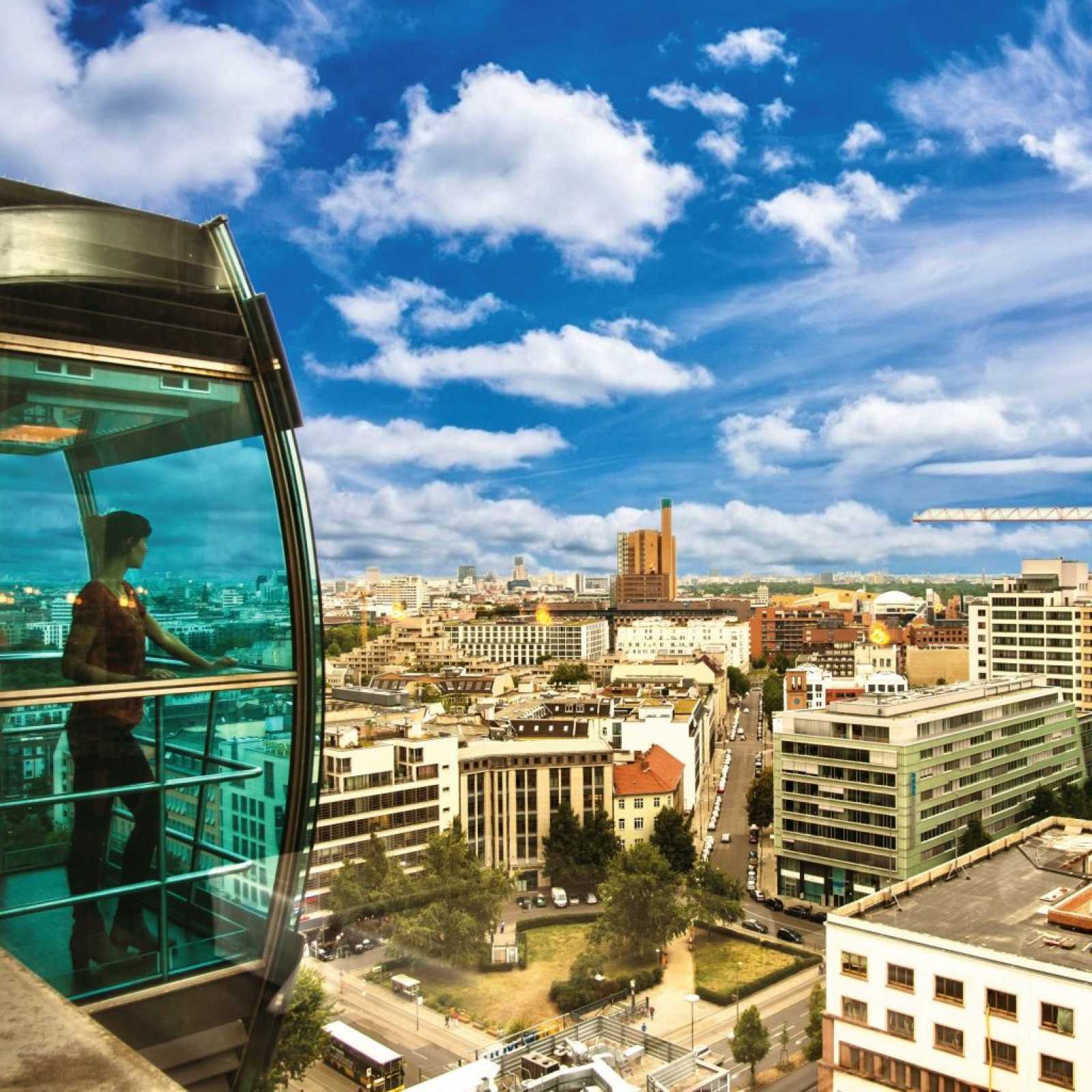 Rooftop Solar Sky-Bar Restaurant Lounge in Berlino - 8