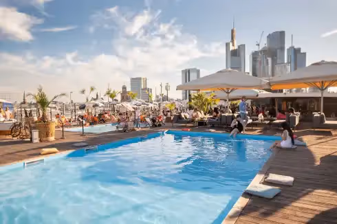 Rooftop Citybeach Francoforte