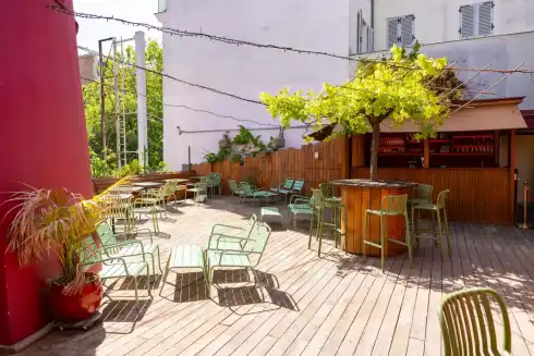 Rooftop Le Bar à Bulles Parigi