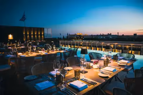 Rooftop Mappemonde Atene