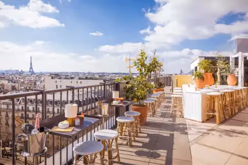 Rooftop Perruche Parigi