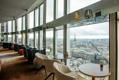 Rooftop Windo Skybar Parigi