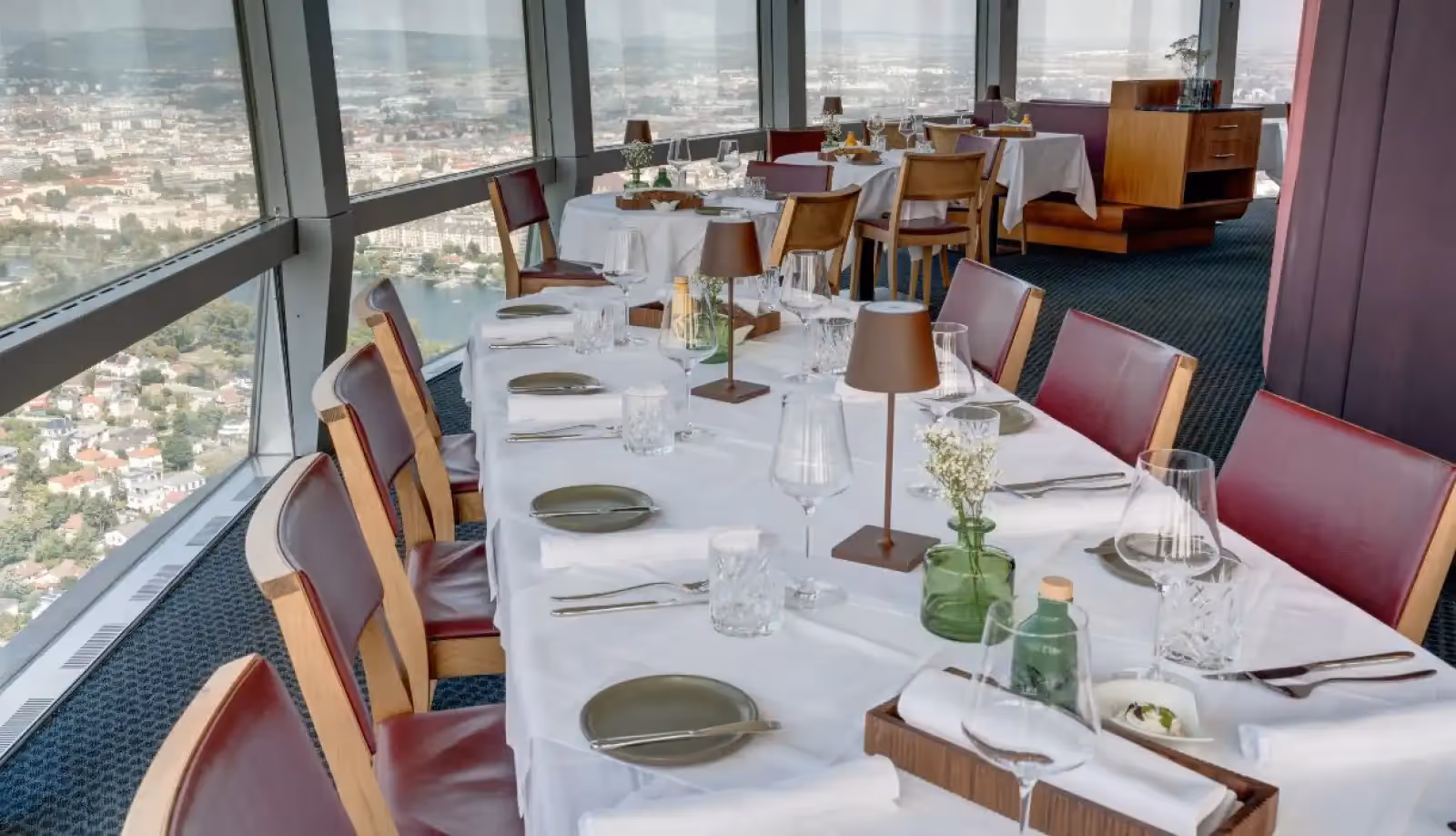 Rooftop Turm Restaurant a Vienna - 4